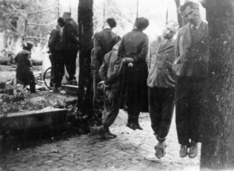 Казненные евреи. Южная Венгрия, 1942 г.