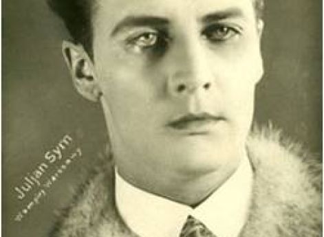 Юлиан Сим