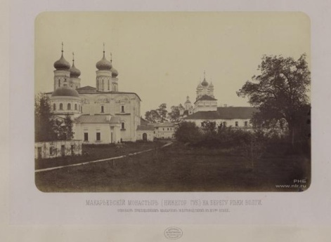 Макарьевский монастырь на берегу Волги.