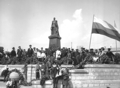 Благовещенская площадь. Памятник императору Александру II. к. XIX в. г. Нижний Новгород