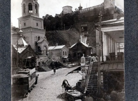 Вид на Кремлевский элеватор. Слева - церковь Иоанна Предтечи. к. XIX в. г. Нижний Новгород