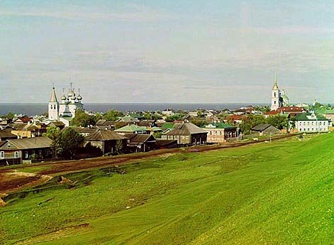 Общий вид города Белозерска с крепостного вала