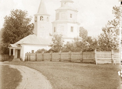 г.Молога. Кресто-Воздвиженская церковь