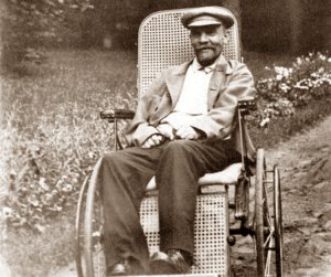 Дорогому Владимиру Ильичу с пожеланием скорого выздоровления. А. Луначарский